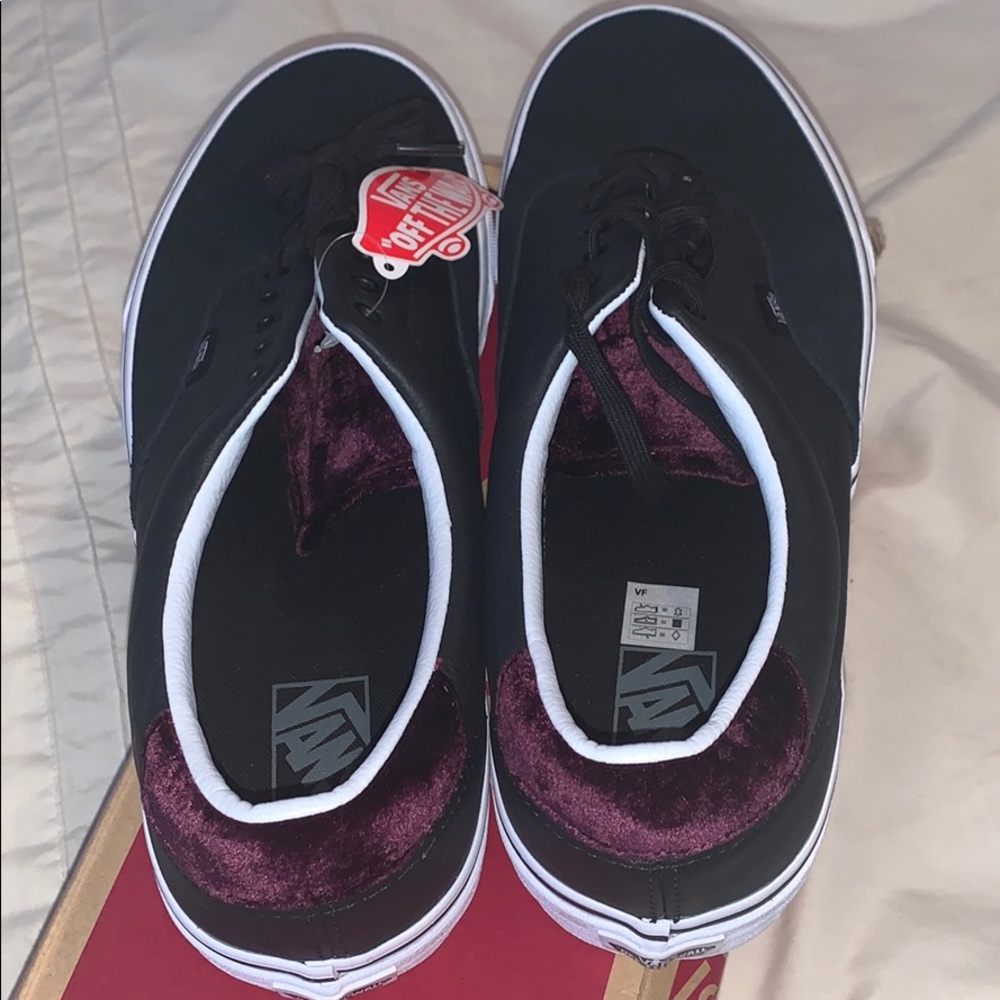 Brand new Vans sneakers - Picture 4 of 13